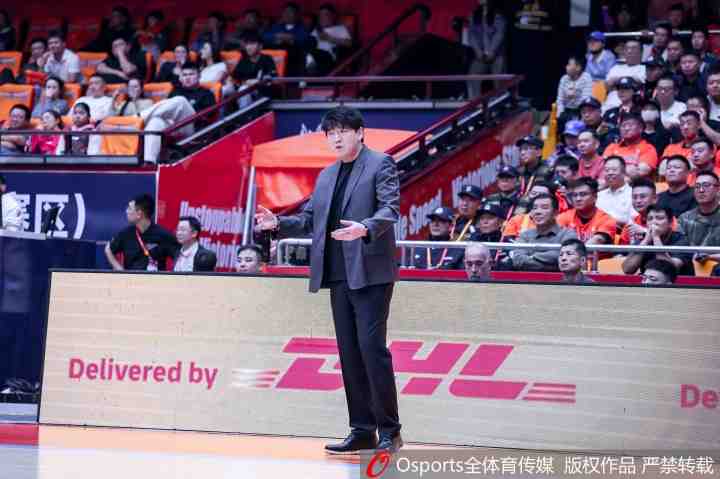 媒体人:邱彪发言有点想离开意思 第二个下课主帅差不多要出现了